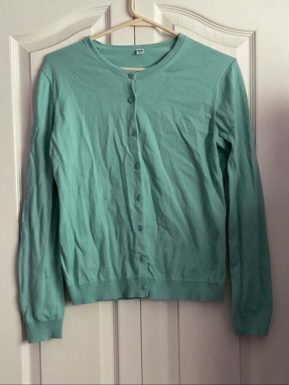 UNIQLO Women's Mint Green Button-Front Cardigan Sweater